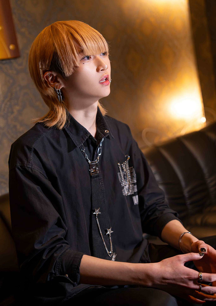 ＼ DEEP掲載 ／【PRIDE】遙 “聞き上手”が武器。未経験から信頼を集めるホストのリアル成長物語