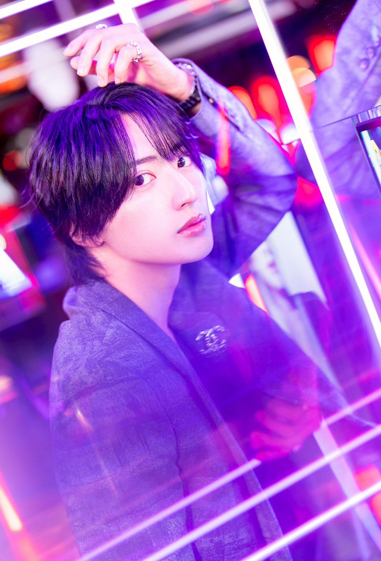 【ATOM ROYAL -TOKYO-】美波 駿佑 異色の経歴を持つ男が、ホストという職業にどんな“本質”を見出したのか――今、その答えが明かされる。