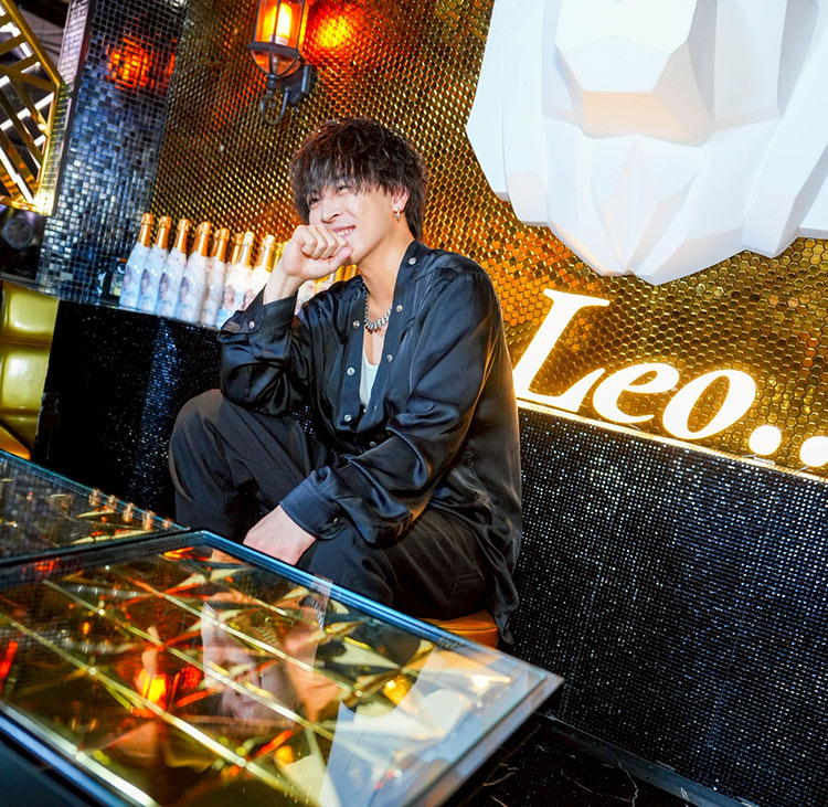 【Leo】アイドル→ホスト。逆境を楽しみ、常に挑戦を選ぶ瞭元さんが見ている景色とは