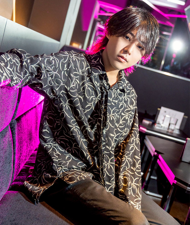 【SQUARE OSAKA】 唯我 ラーメン店からホストへ。未経験で飛び込んだ想像と違った世界