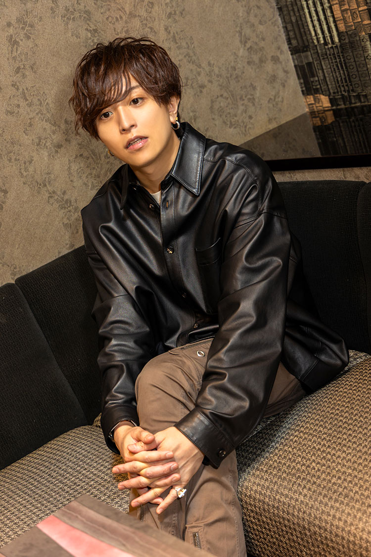 【GOAT】結城 奈津 「ギラつかない強さ」──12年続く、“深追いしない”ホスト論