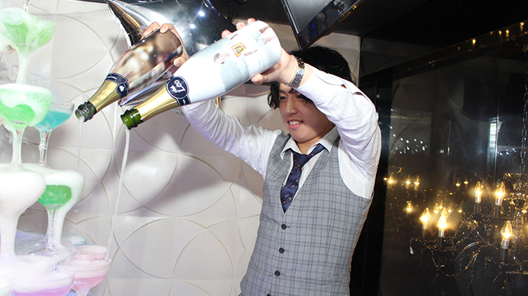 【Leo】今月発売のワイプラスに ｢平良 翔太 取締役会長｣ が登場!!!