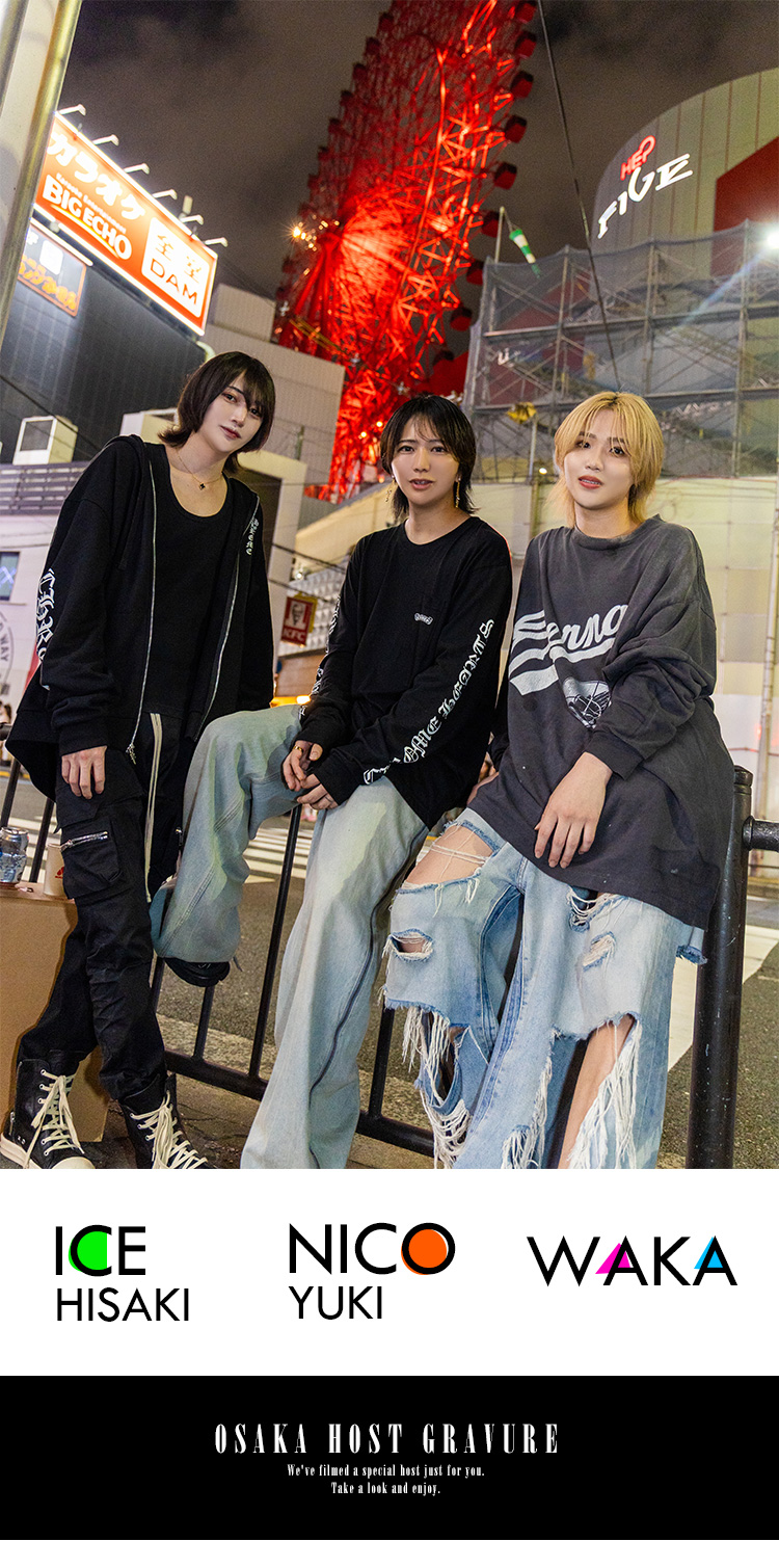 梅田の賑やかな夜に、華麗な3人のグラビア。『ATOM-UMEDA-』の粒揃いな3人が魅了する！