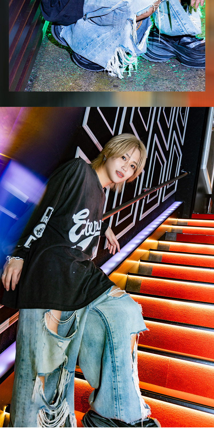 梅田の賑やかな夜に、華麗な3人のグラビア。『ATOM-UMEDA-』の粒揃いな3人が魅了する！