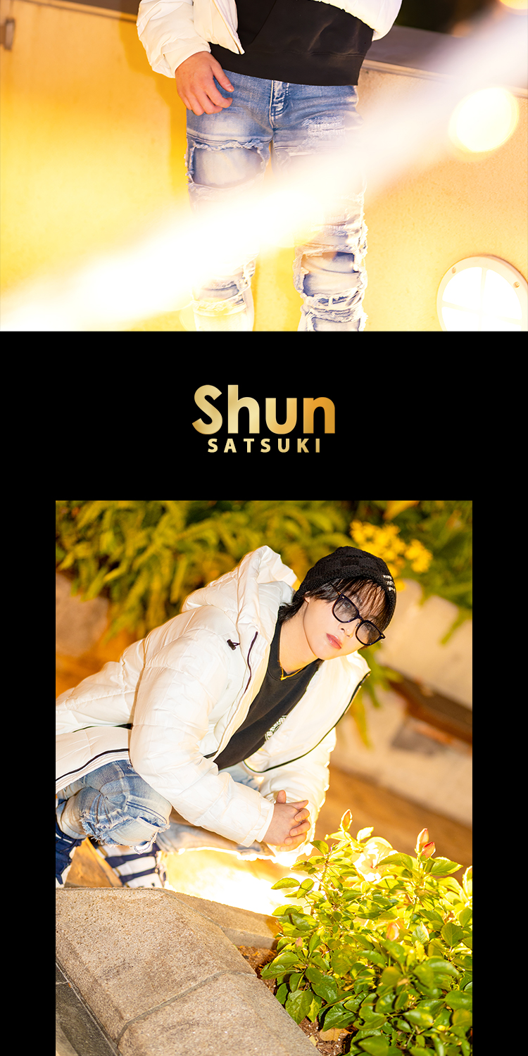 『FOUND OUT』が自信を持ってお送りする3人組がグラビアを飾る!!