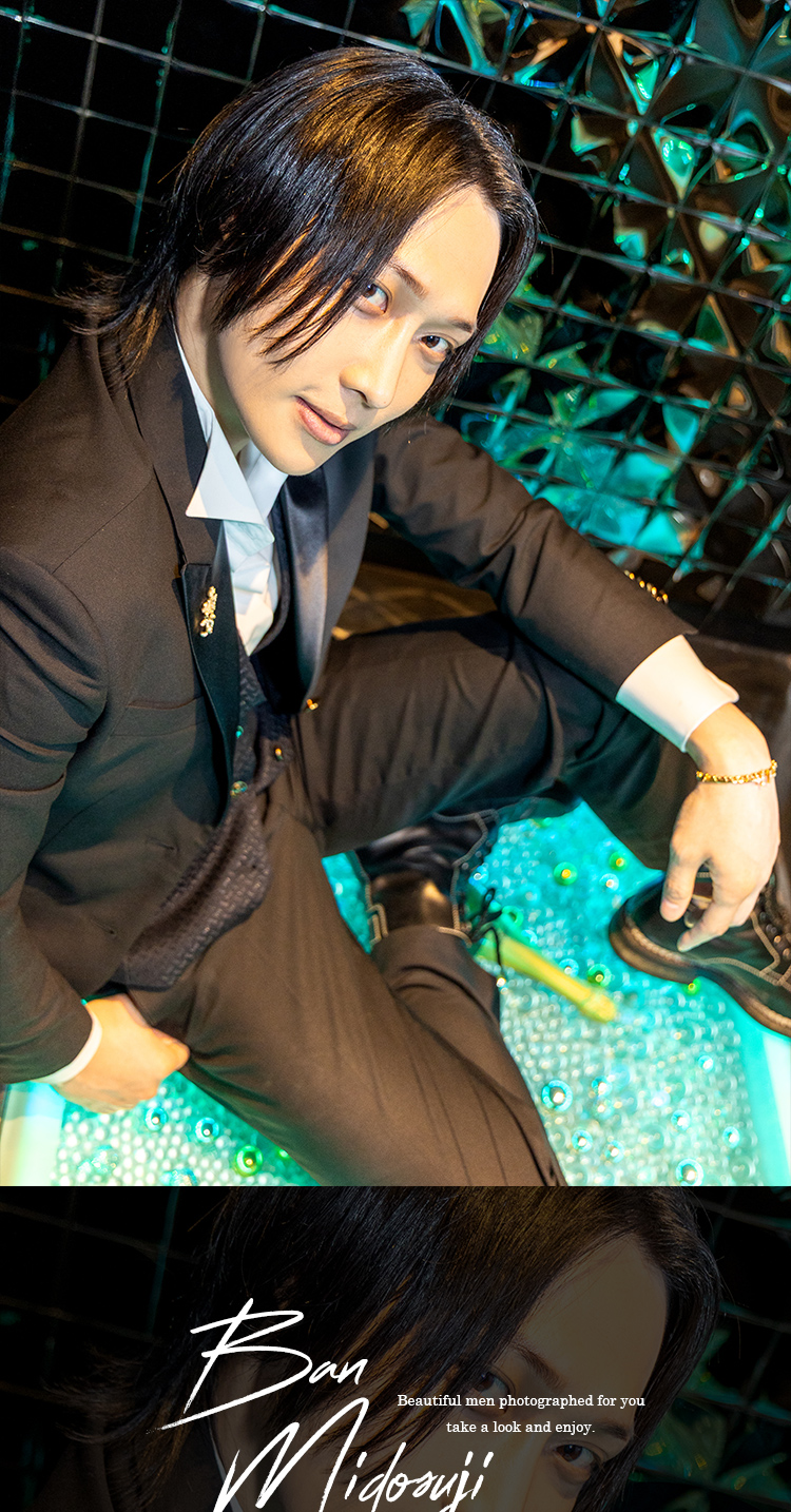 大阪ホストクラブ PYRAMID 御堂筋 バン