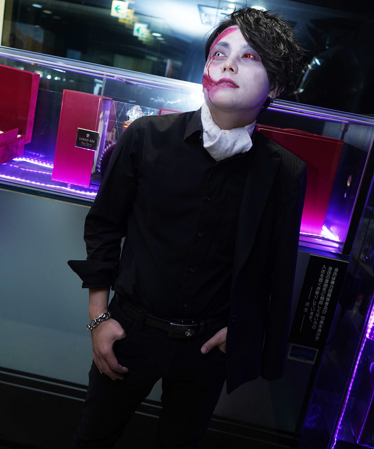 スーツでパリっとキメた紳士ゾンビ☆