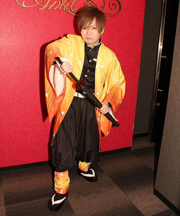 鬼滅の刃・善逸のコスプレで