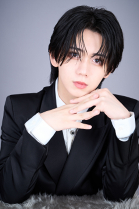 月島 薫 APiTS 歌舞伎町