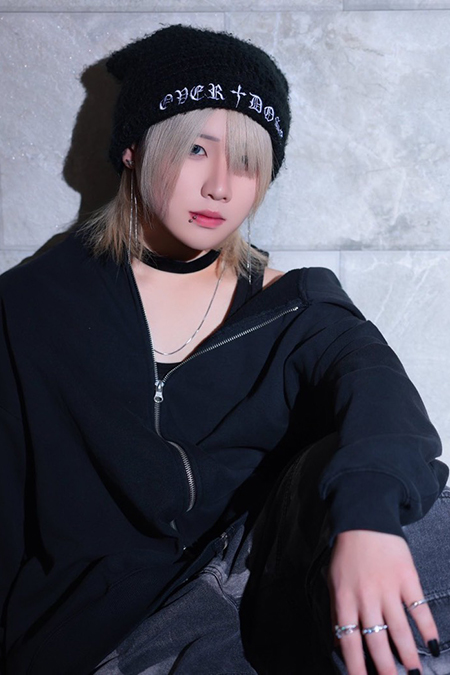 志乃 CENTRAL 大阪 ミナミ