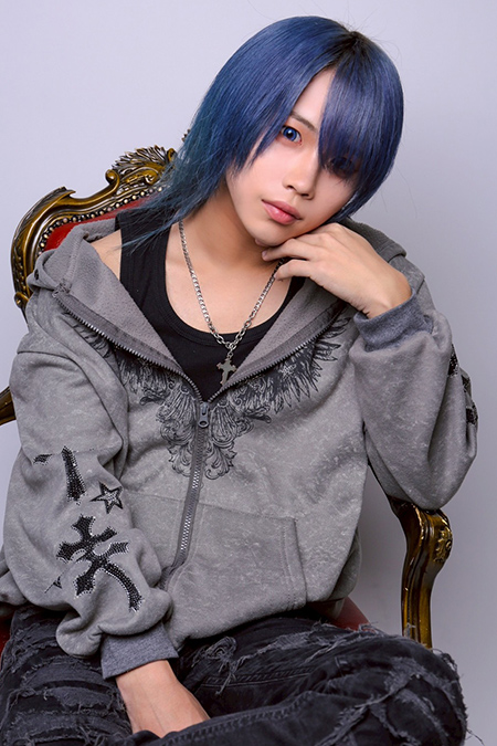 狼 AHEAD MINAMI 大阪 ミナミ