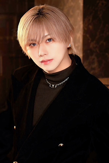 Aravan Lilian 愛瀬 蘭