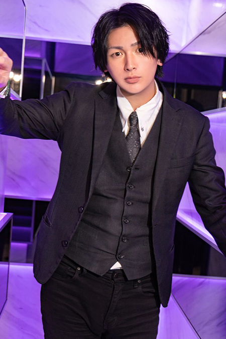 CROWN GROUP 小澤 勇