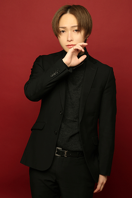 RED 綾咲 ゆいと