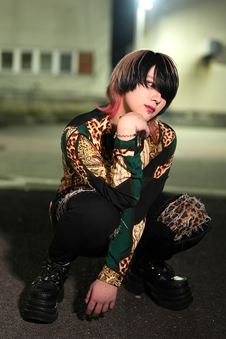 ニア WHITE 愛媛／松山