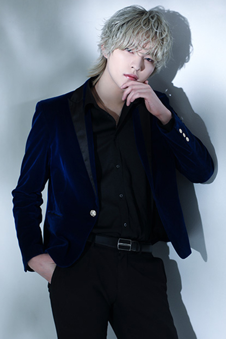 V BLACK 歌舞伎町