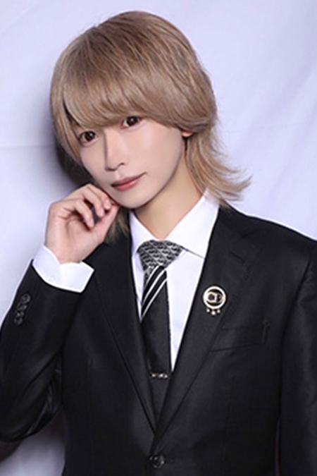 リツ YGGDRASILL 歌舞伎町