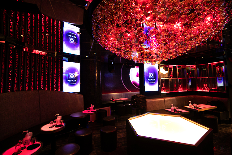 歌舞伎町 ホストクラブ NEO PLUS ネオプラス