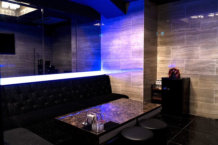 歌舞伎町 ホストクラブ RESISTANCE レジスタンス