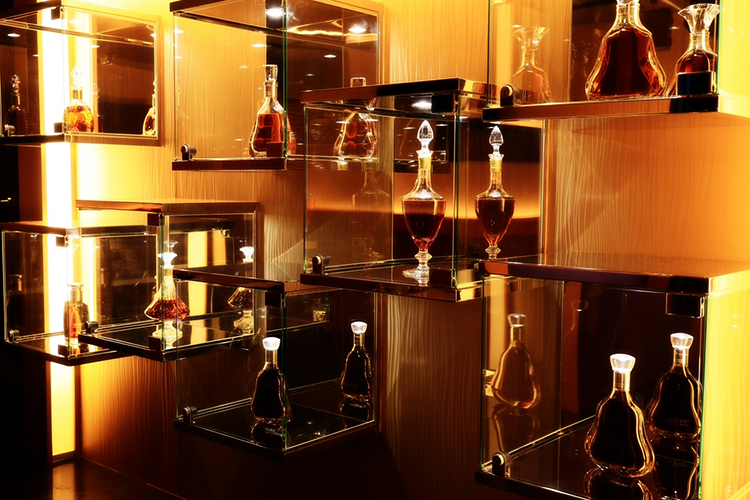 大阪ミナミ ホストクラブ HIGH BRAND ハイブランド