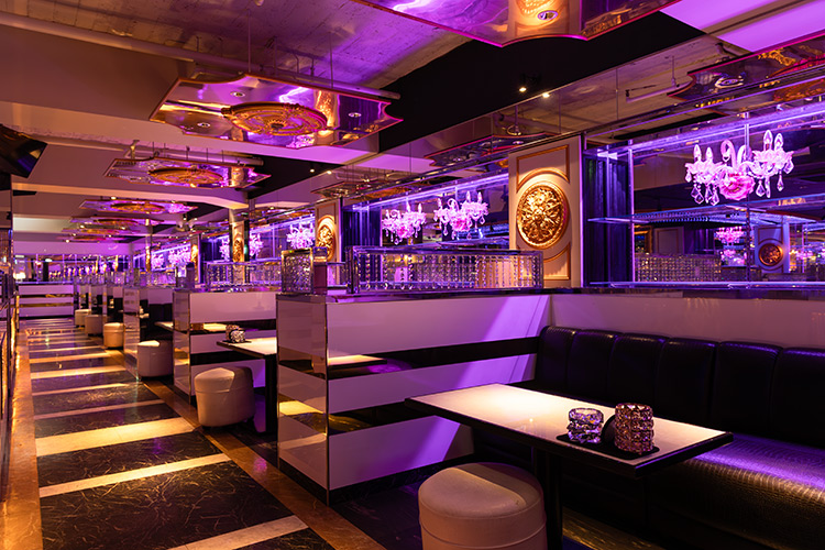 大阪 ミナミ A-TOP ア トップ