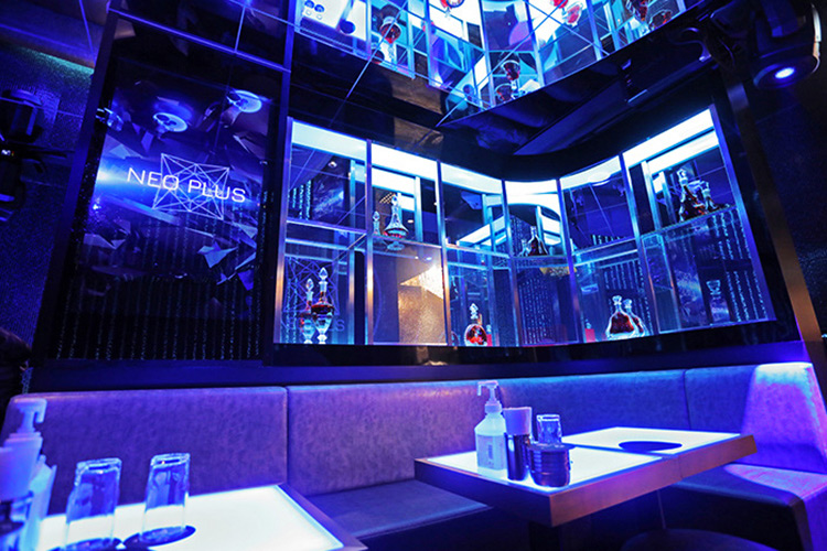 歌舞伎町 NEO PLUS ネオプラス
